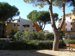 Studio cabine climatisé rez de jardin plage 150m Boucanet